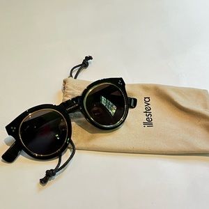 Illesteva Leonard II Black/Gold